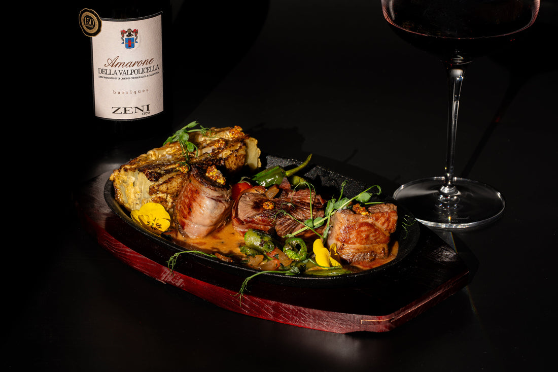 Speck sonkába göngyölt bélszín steak gratin burgonyával guancialés borsóraguval